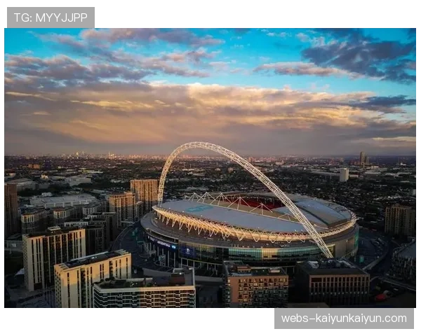 英国政府批准托特纳姆热刺球场扩建计划，容量将增至6.8万人